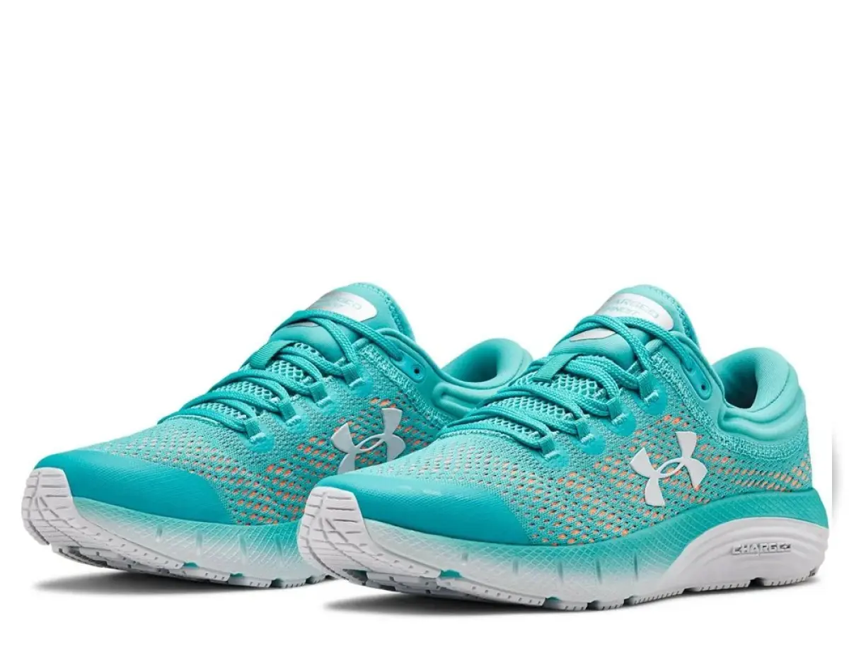 UNDER ARMOUR W CHARGED BANDIT 5 Голубые
