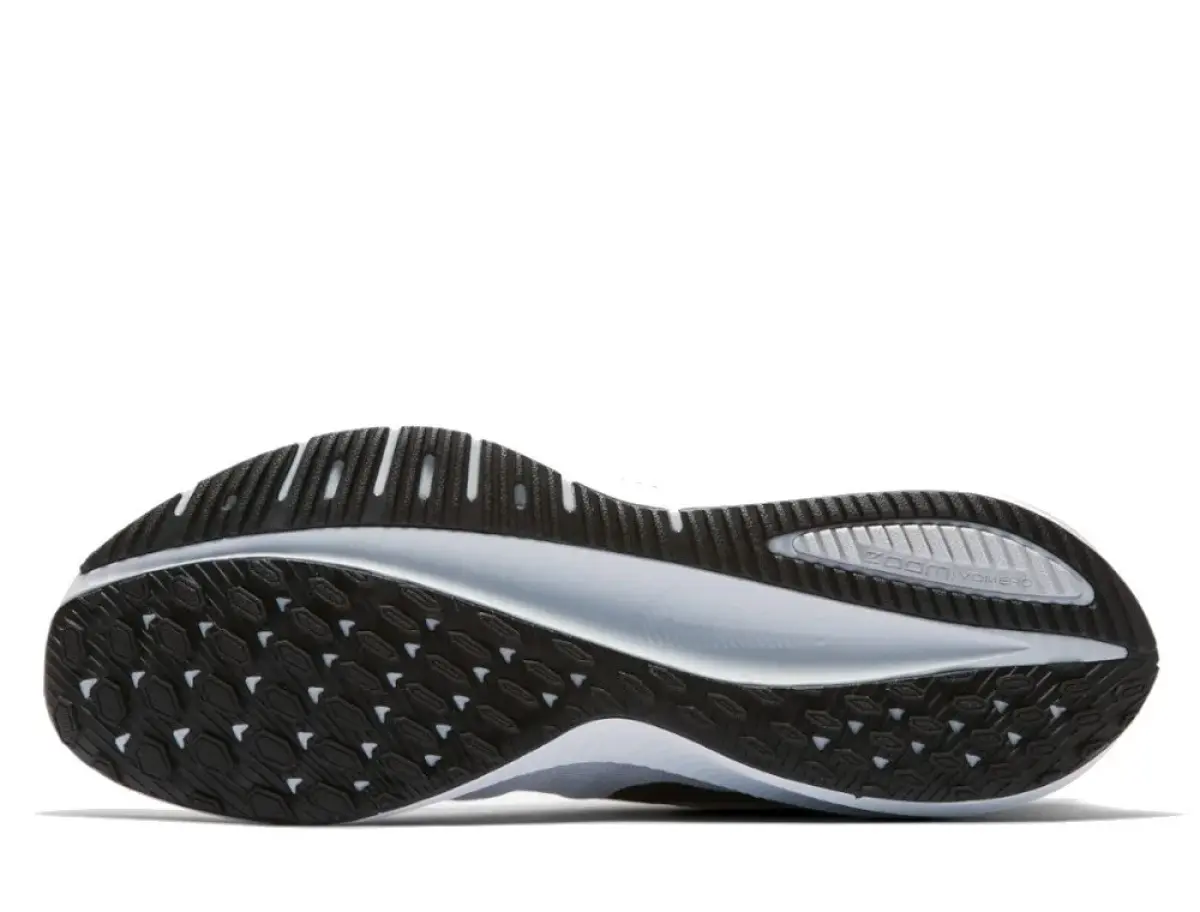 Nike Air Zoom Vomero 14 M Белые