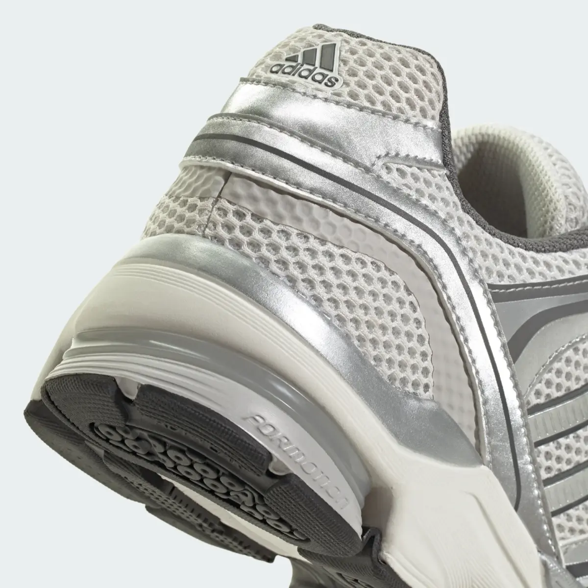 Кроссовки Adidas SPIRITAIN 2000