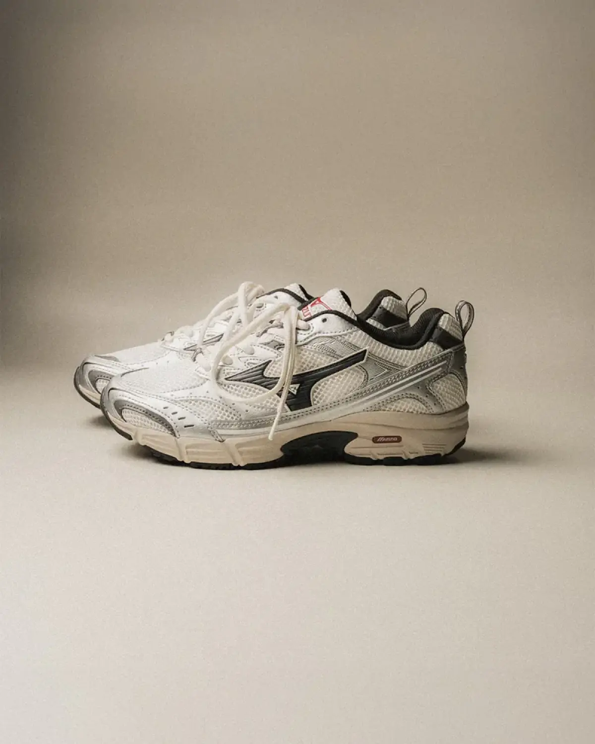 Кроссовки Mizuno MXR Sport
