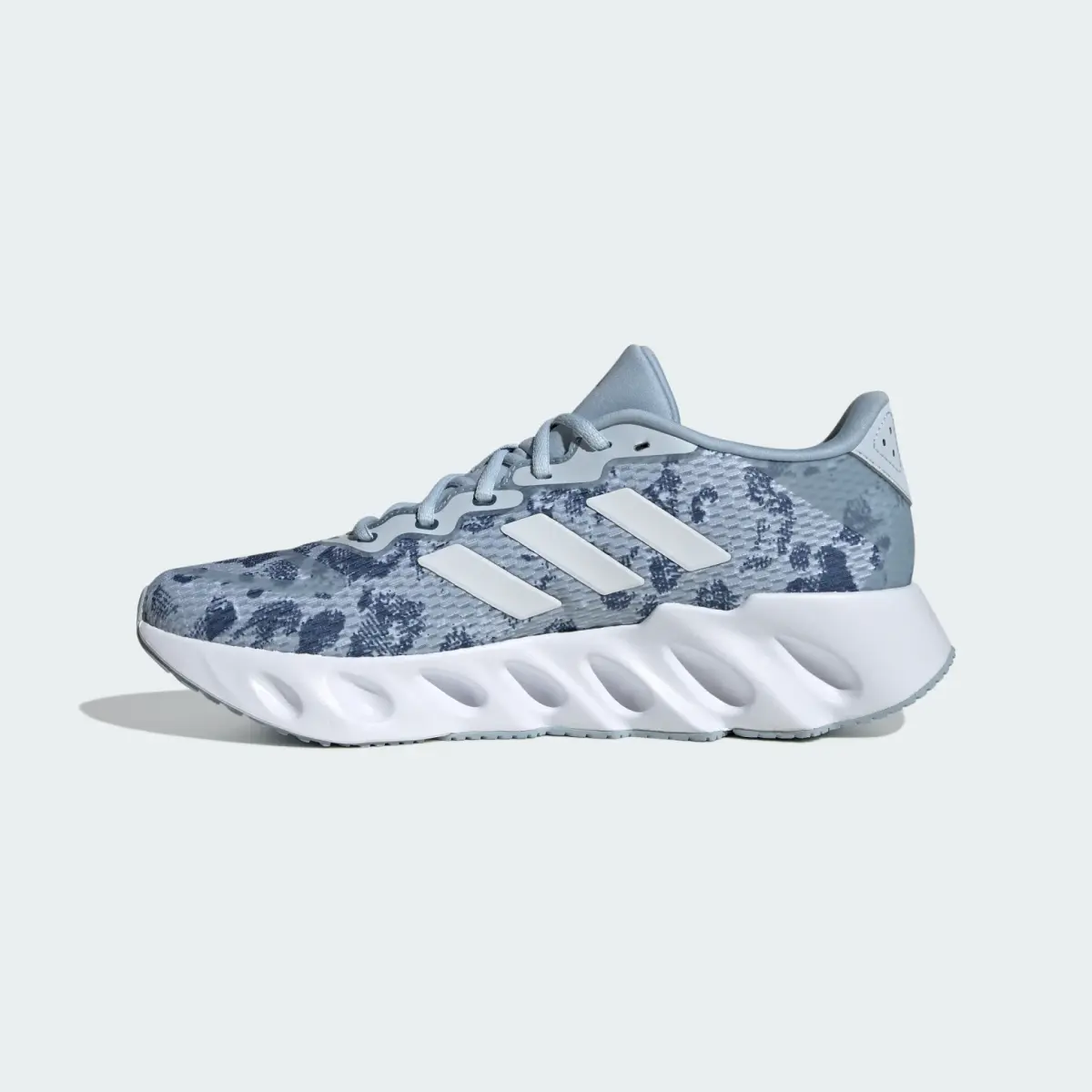 Беговые кроссовки Adidas Switch Run