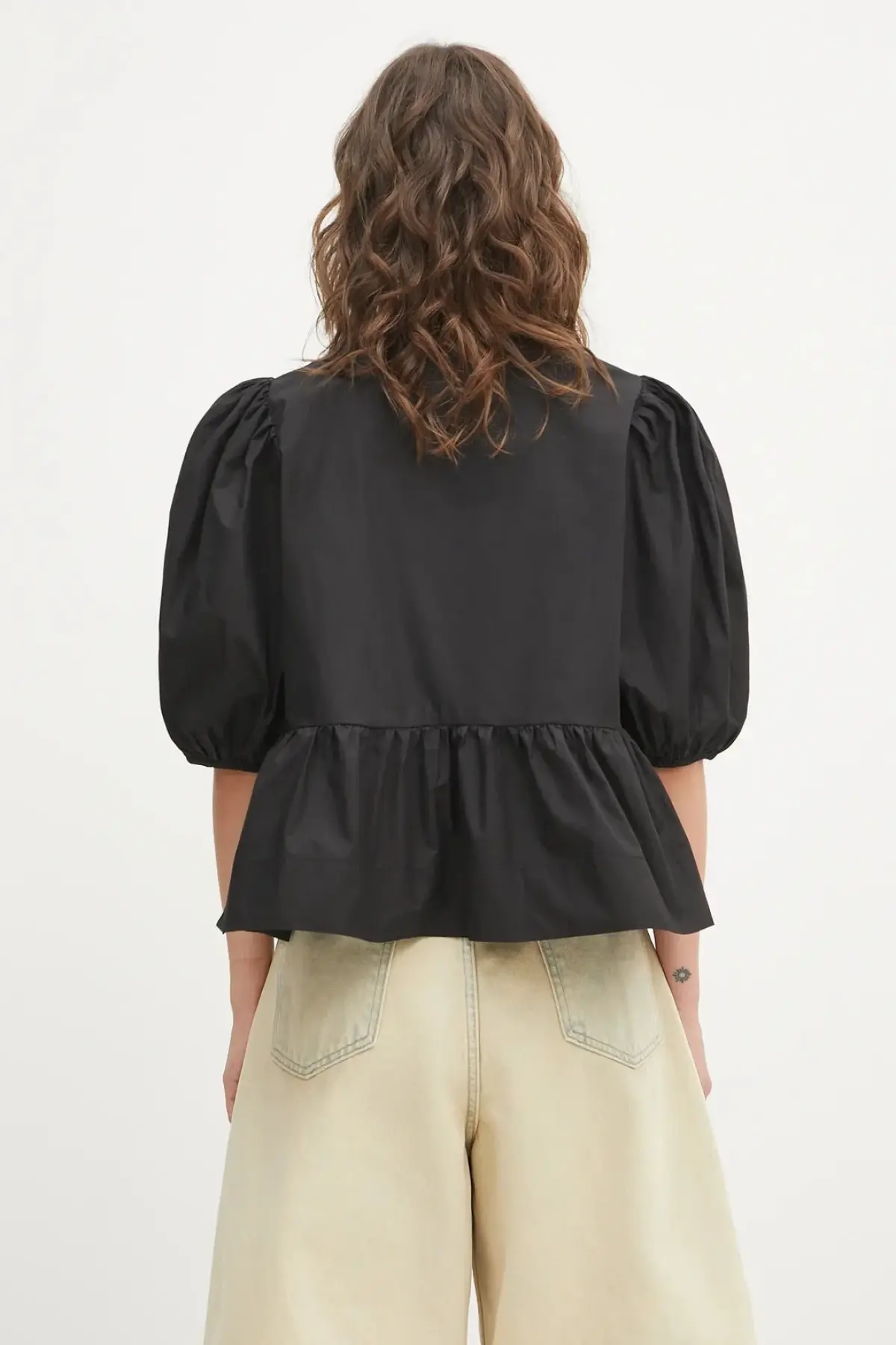 Хлопковая блузка GANNI Cotton Poplin Peplum цвет чёрный однотонная