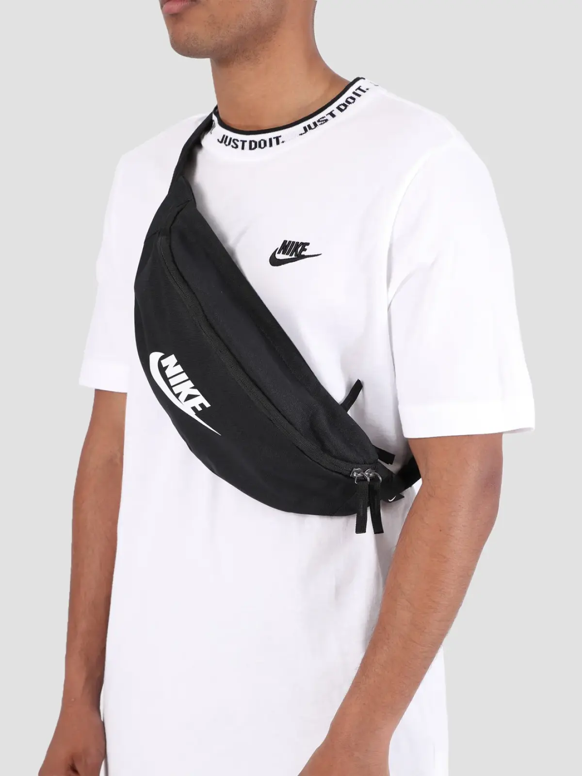 Nike Sportswear Heritage Hip Pack