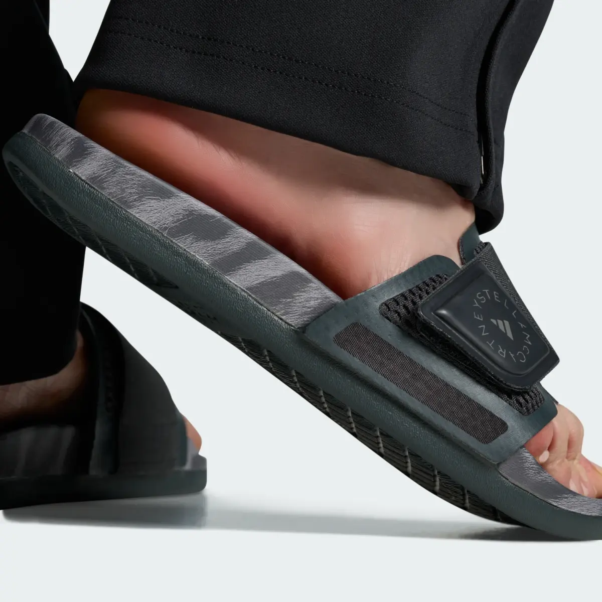 Шлепанцы Adidas adidas by Stella McCartney