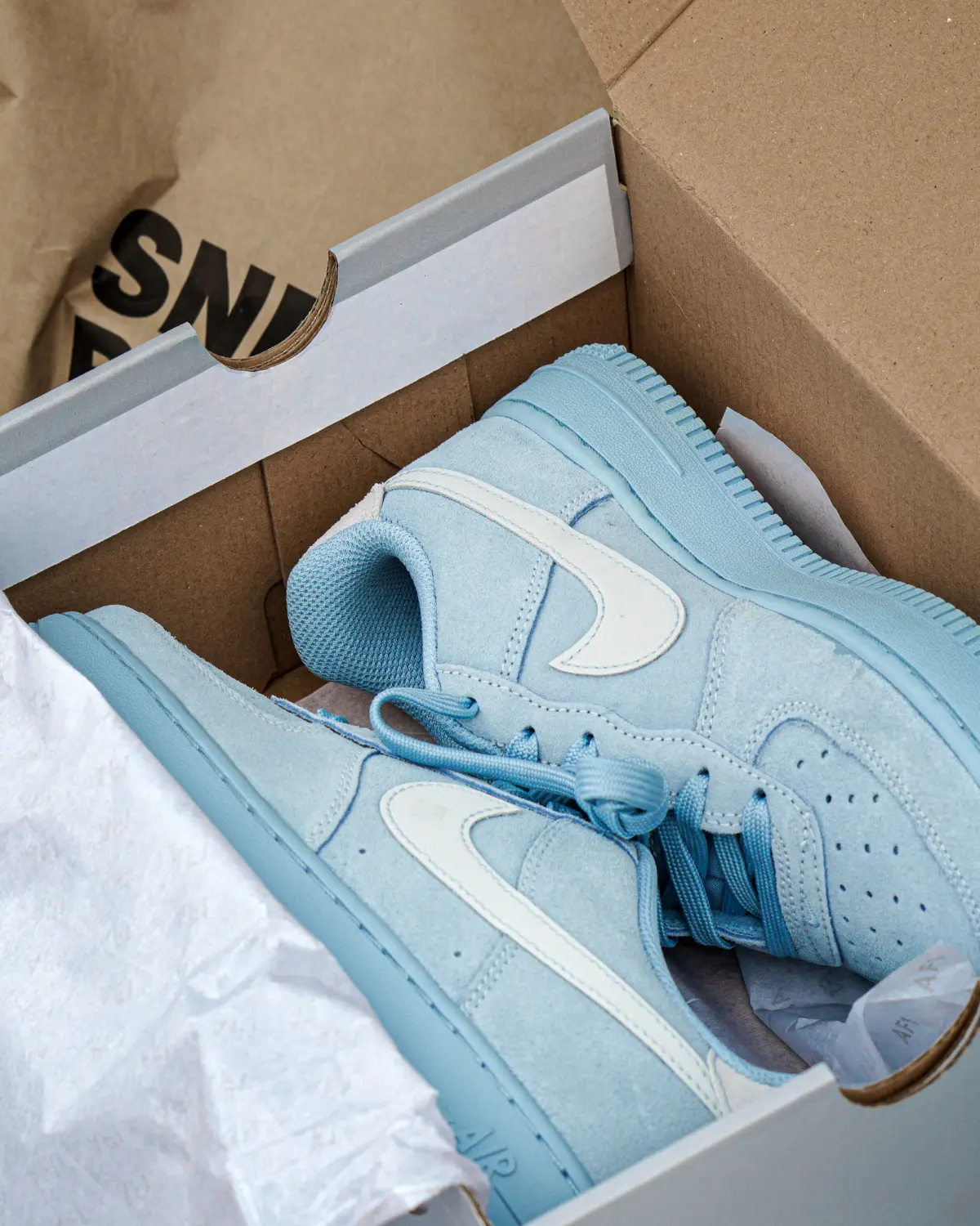 Кроссовки Nike AIR FORCE 1 LV8 1 (GS)