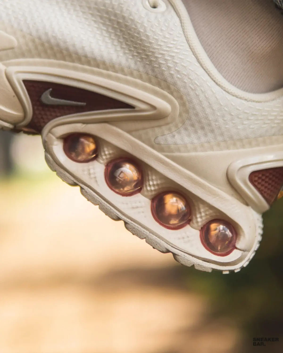 Кроссовки Nike W AIR MAX DN TECH