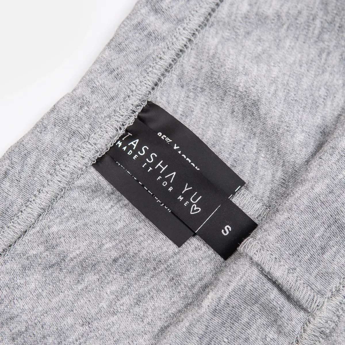 Шорты Tassha Yu Tag Me Micro Shorts Fossil Melange