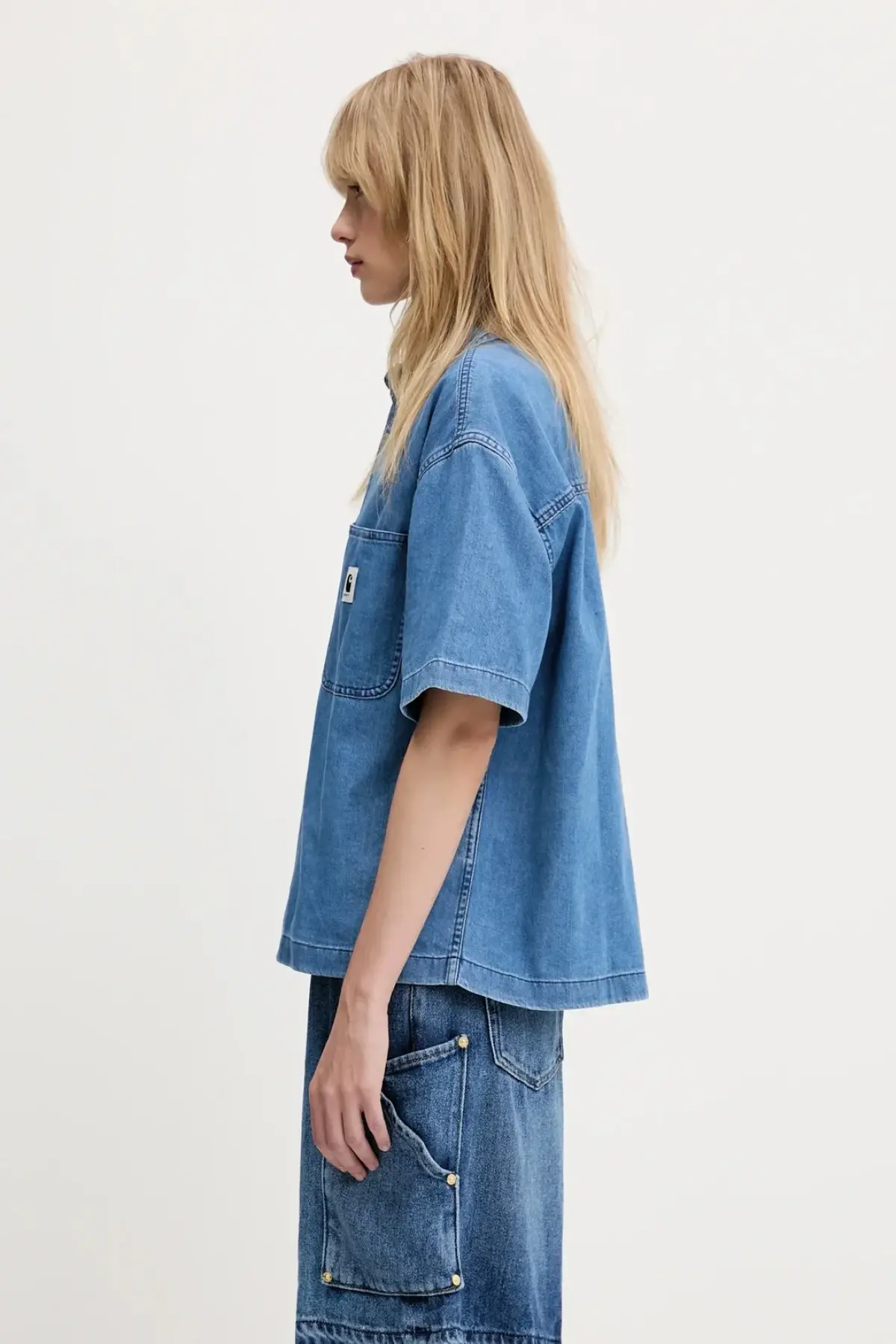Джинсовая рубашка Carhartt WIP S/S Lovilia Shirt relaxed классический воротник I034558
