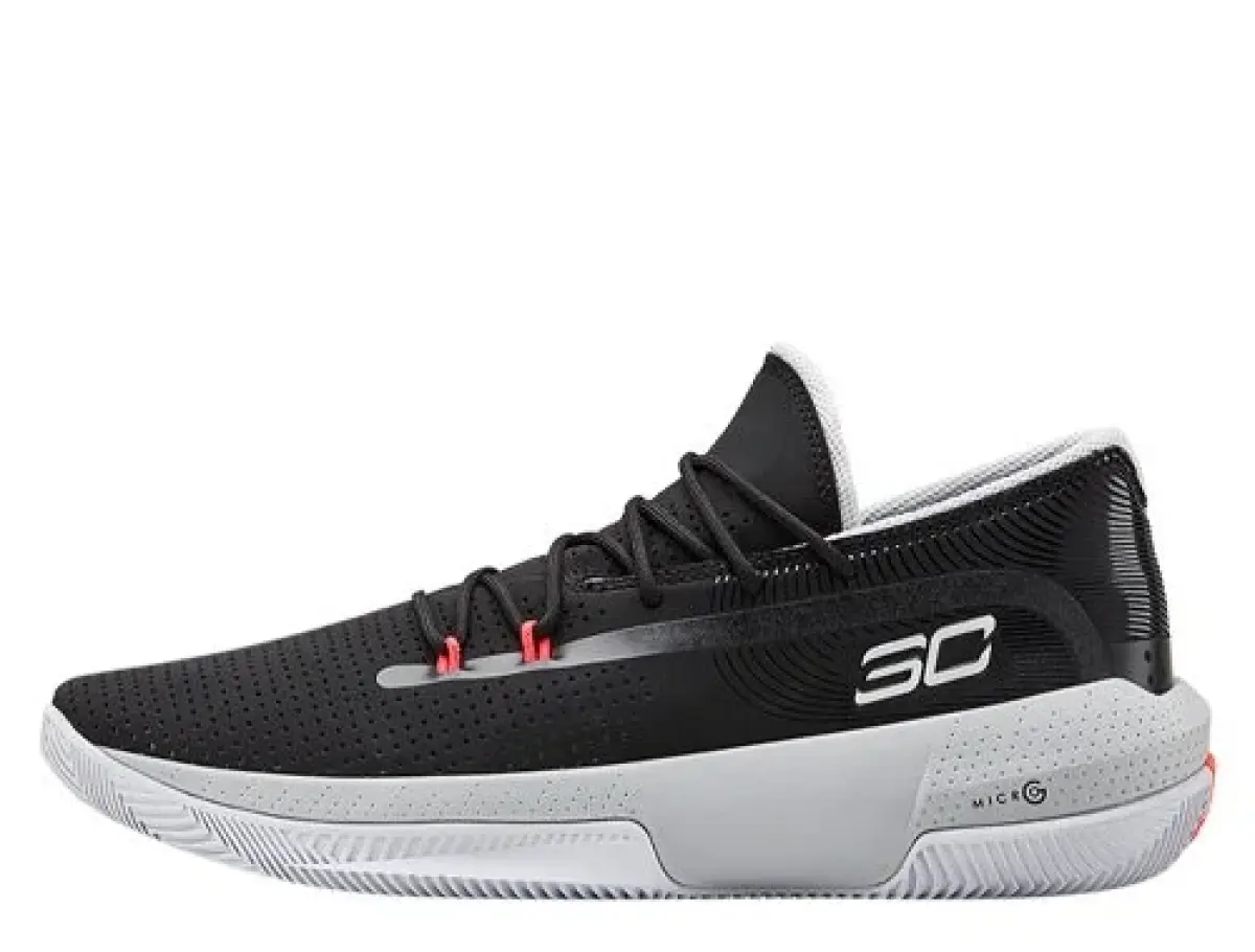 Under Armour SC 3ZER0 III