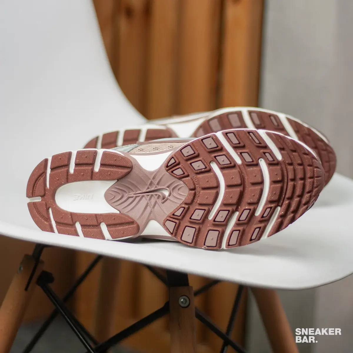 Кроссовки Nike W V5 RNR