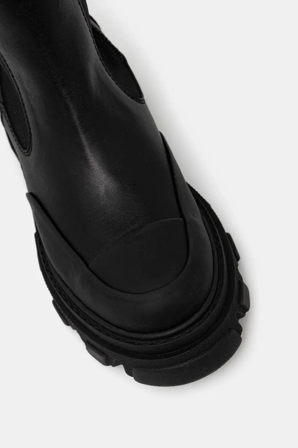 Сапоги GANNI Cleated High Chelsea Boot цвет чёрный на плоском ходу