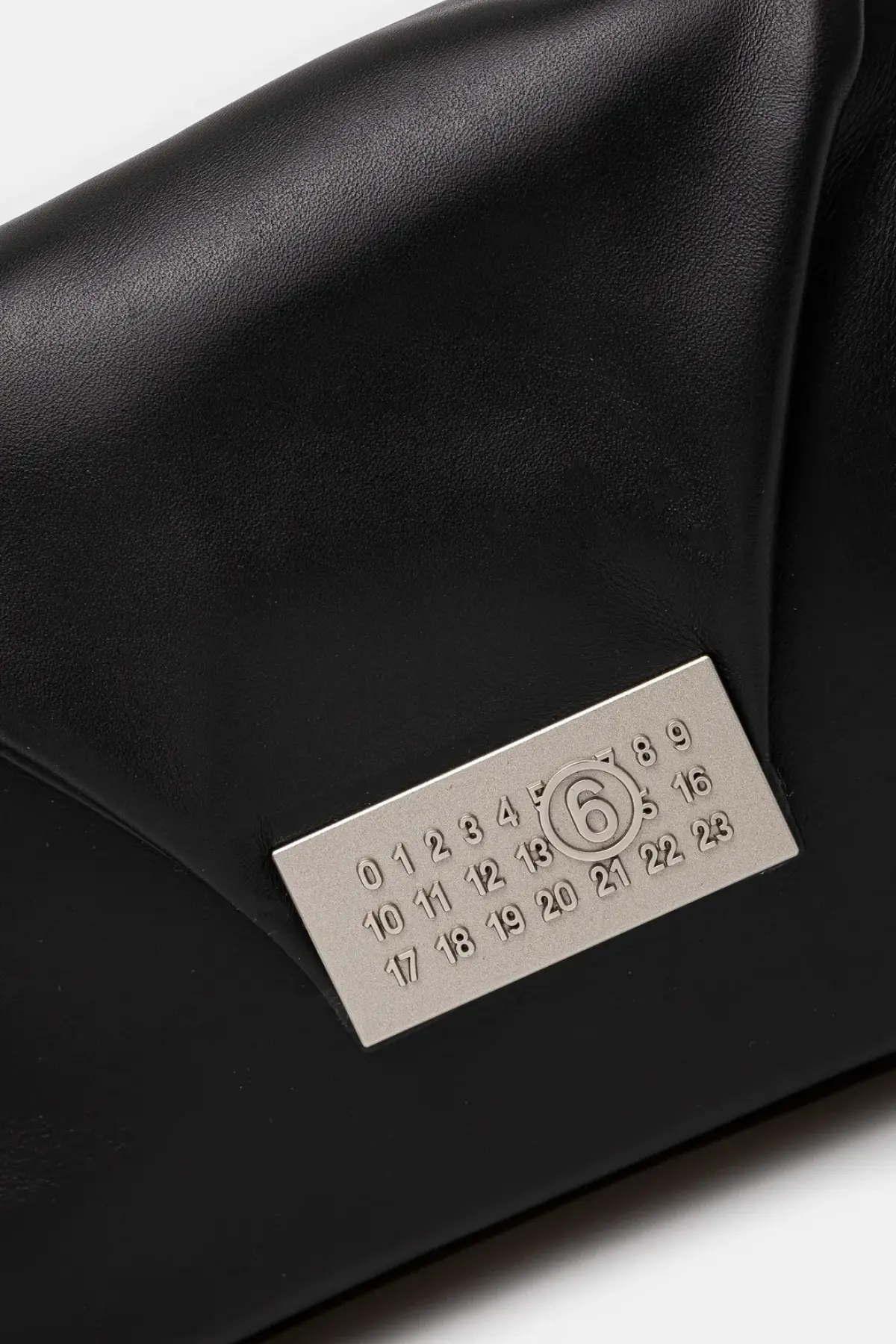 Кожаная сумочка MM6 Maison Margiela цвет чёрный