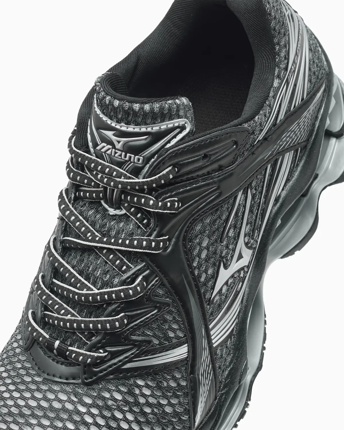 Кроссовки Mizuno WAVE PROPHECY 1