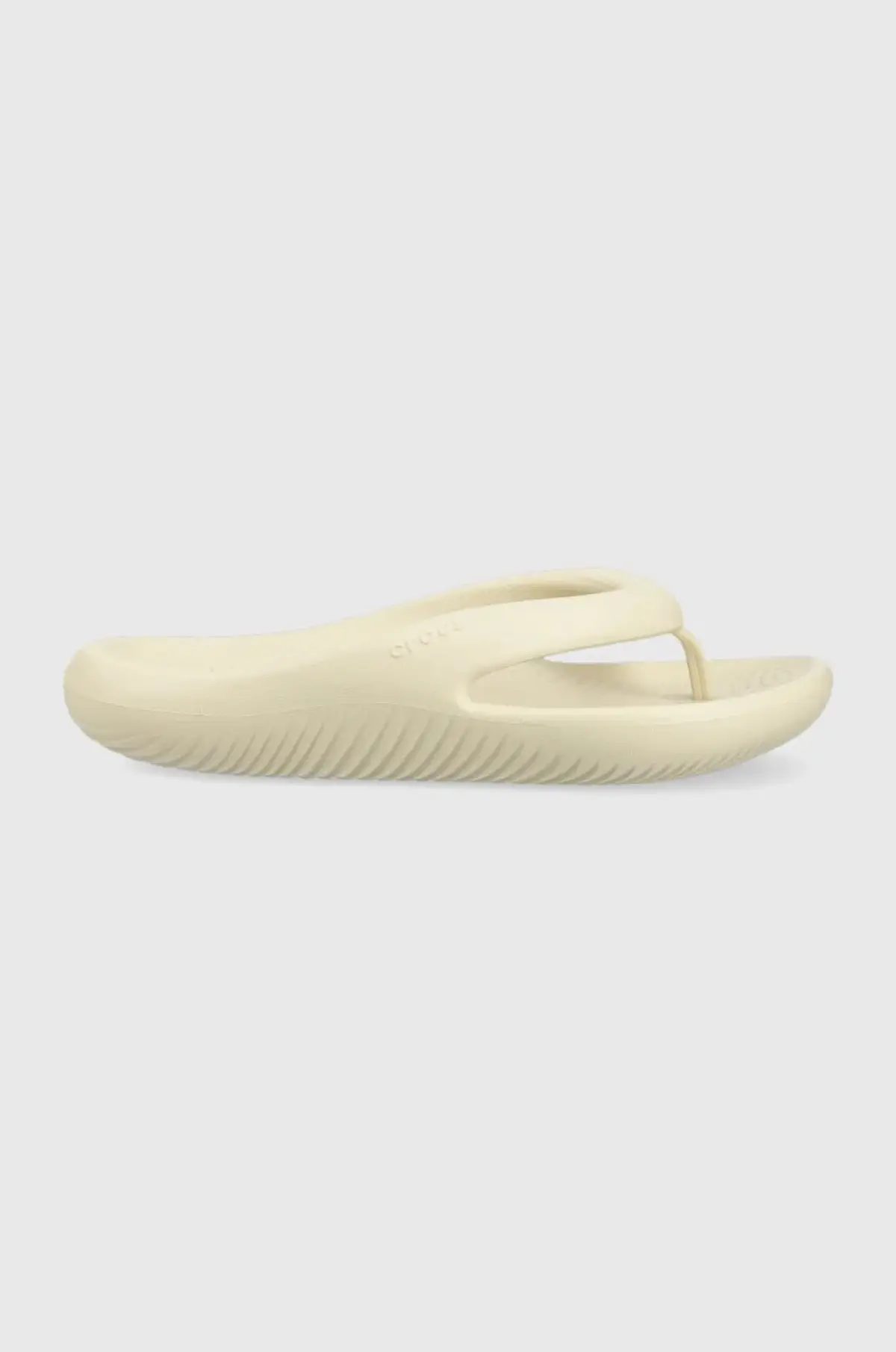Вьетнамки Crocs Mellow Flip женские цвет бежевый на плоском ходу 208437