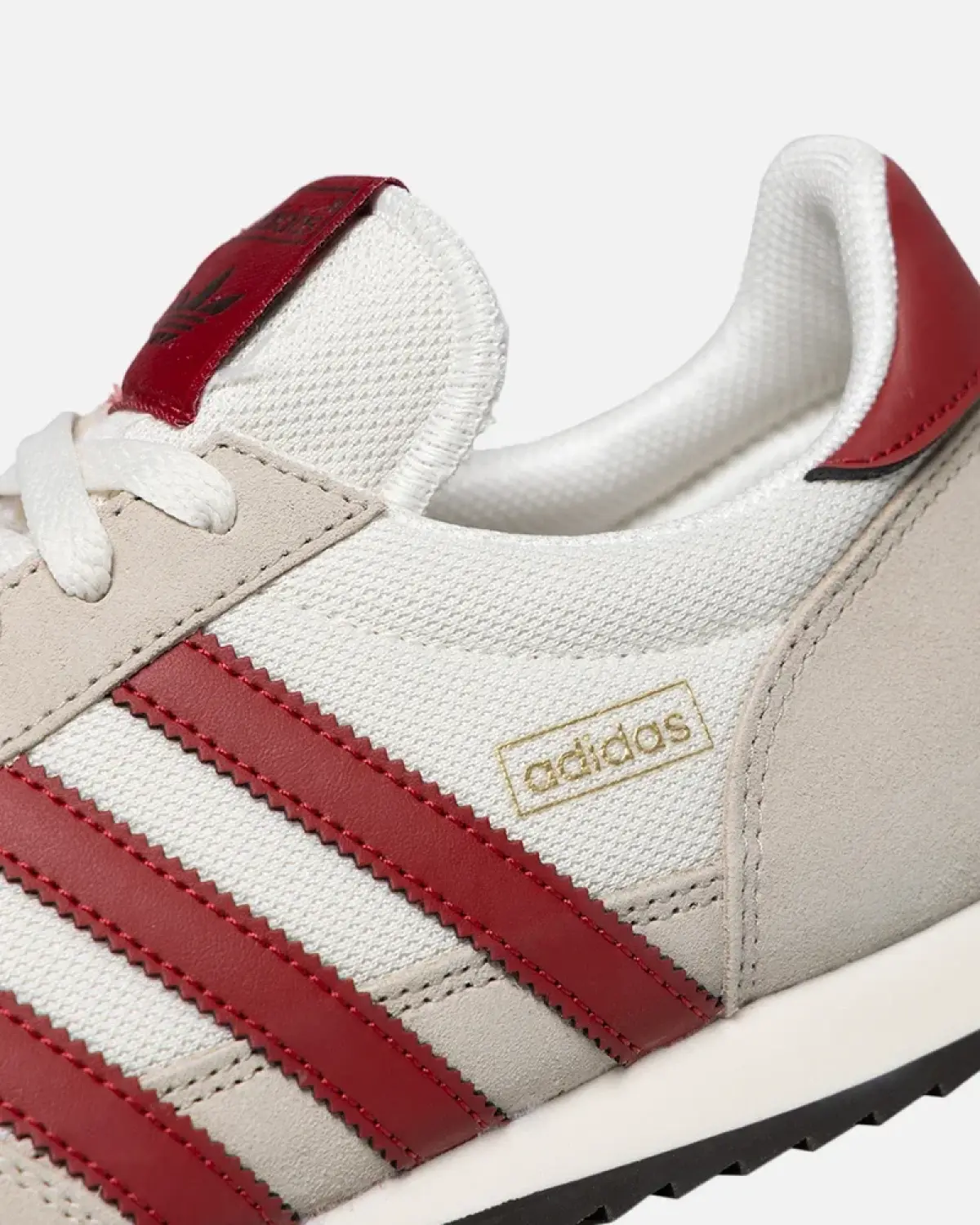 Кроссовки Adidas R71