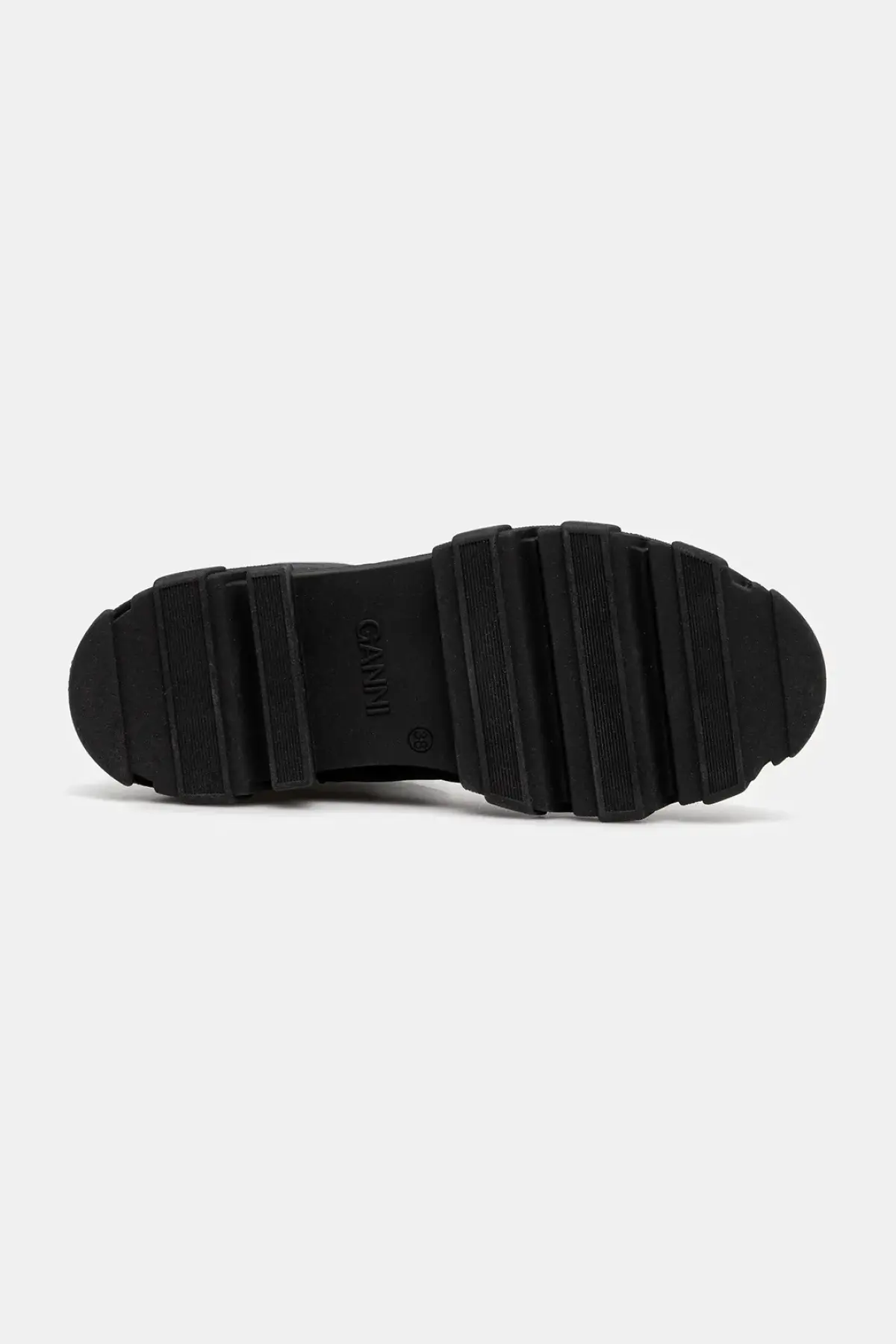 Сапоги GANNI Cleated High Chelsea Boot цвет чёрный на плоском ходу