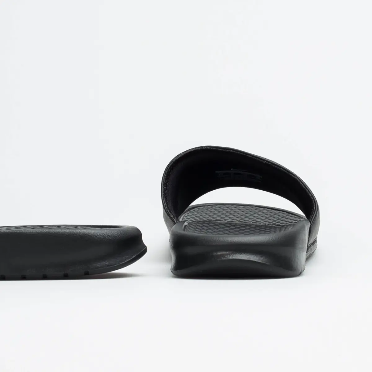 Nike WMNS BENASSI SWOOSH