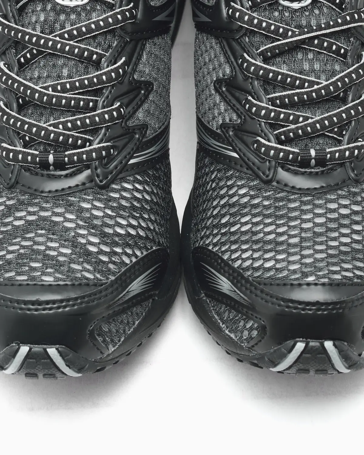 Кроссовки Mizuno WAVE PROPHECY 1