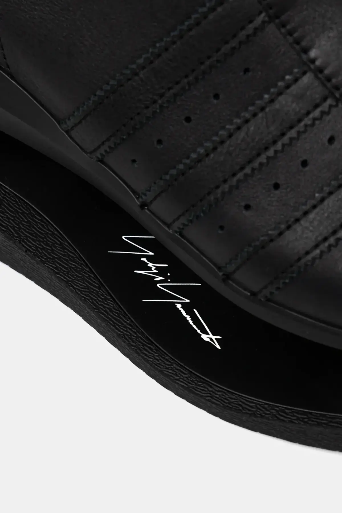 Кожаные полусапожки Y-3 Gendo Boot цвет чёрный на платформе