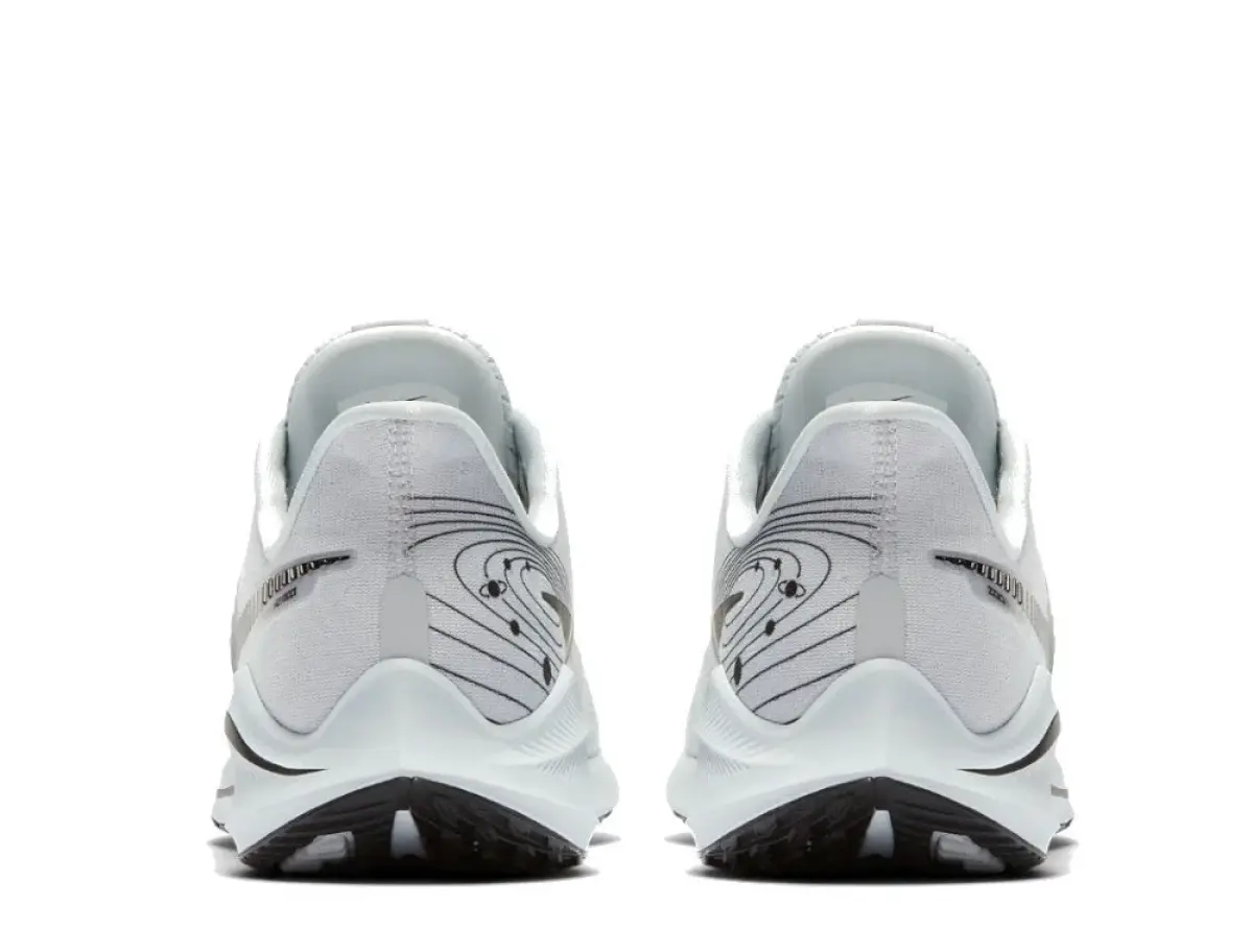 Nike Air Zoom Vomero 14 M Белые