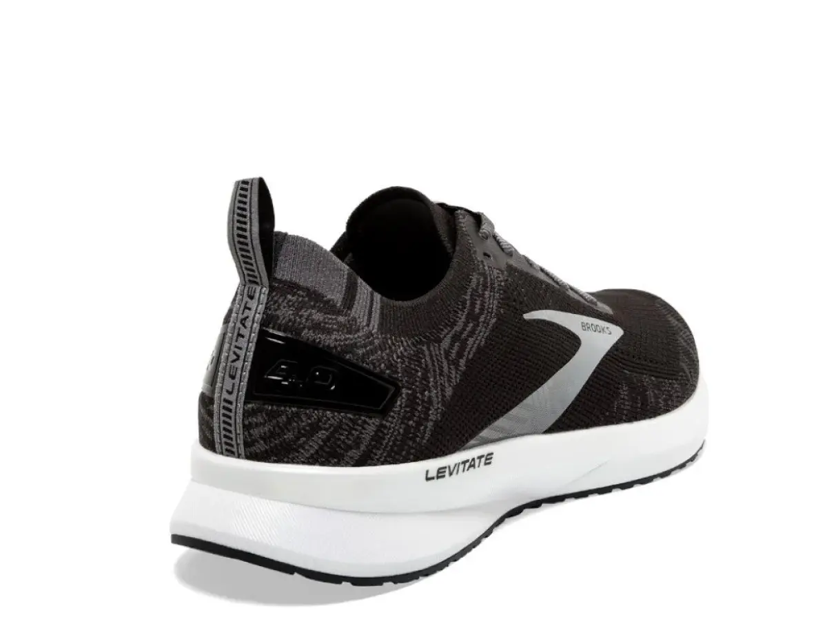 Brooks Levitate 4 M Черно-Белые