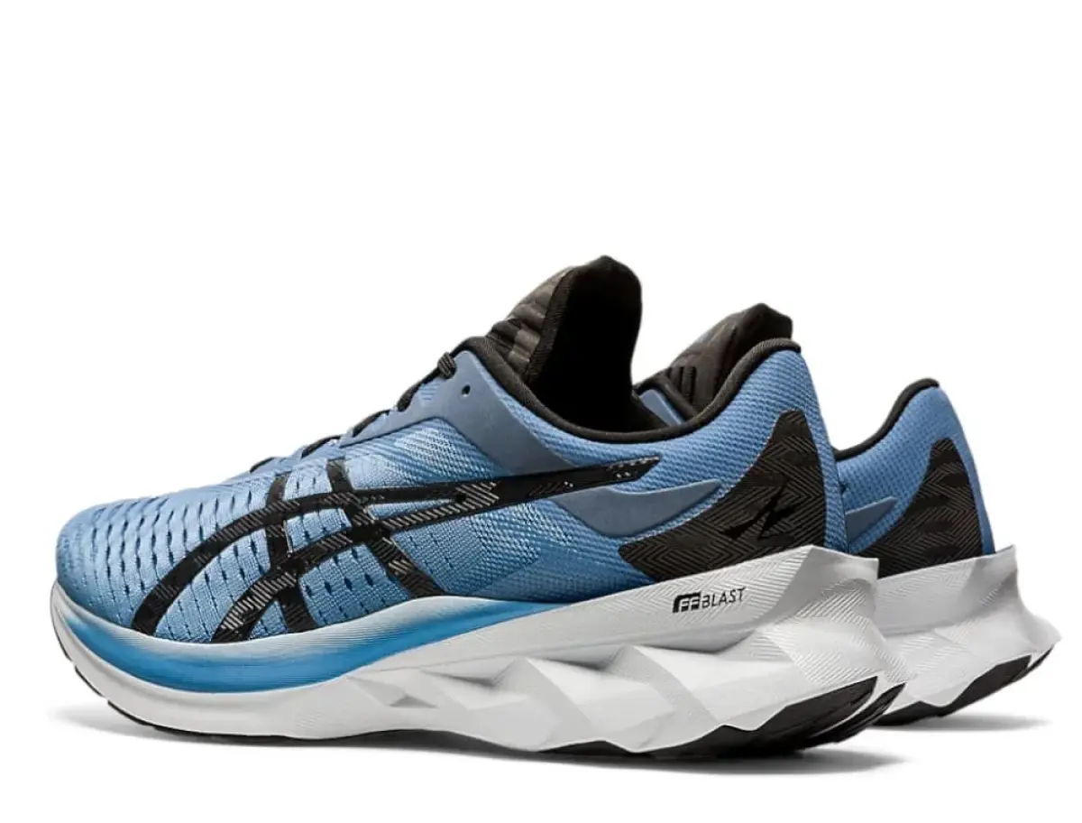 Asics Novablast M Сине-Черные