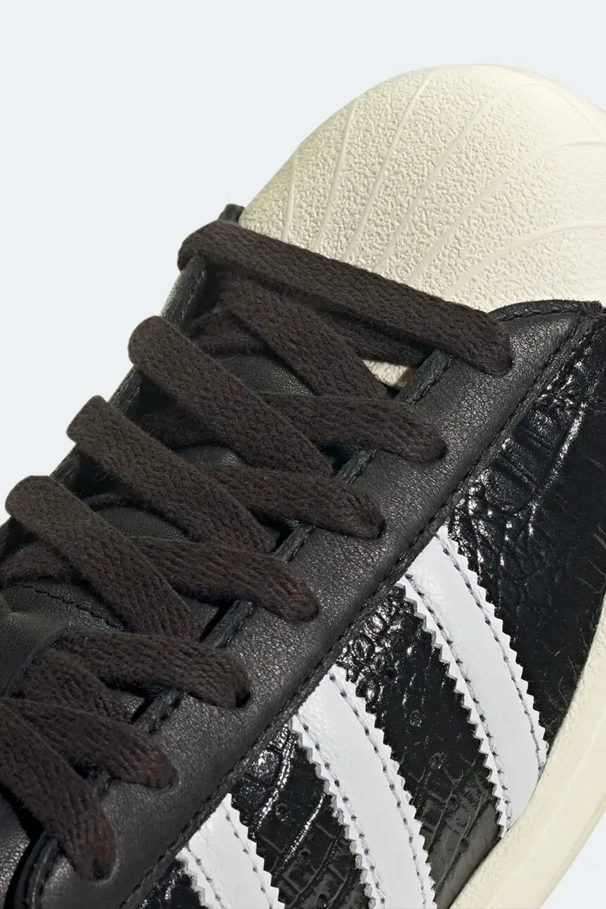 Кожаные кроссовки adidas Originals Superstar Vintage W женские цвет чёрный