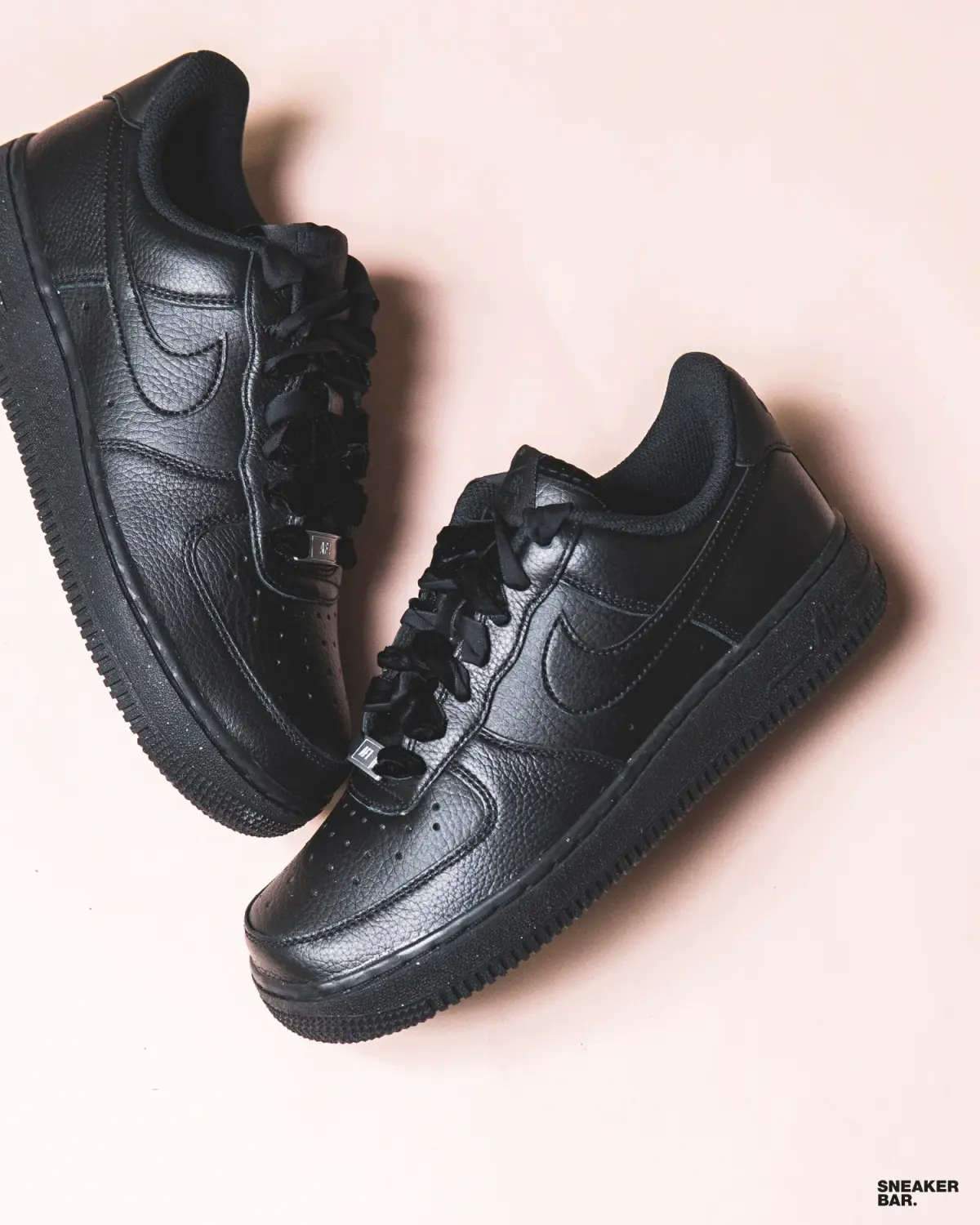 Кроссовки Nike W AIR FORCE 1 07 VINTAGE