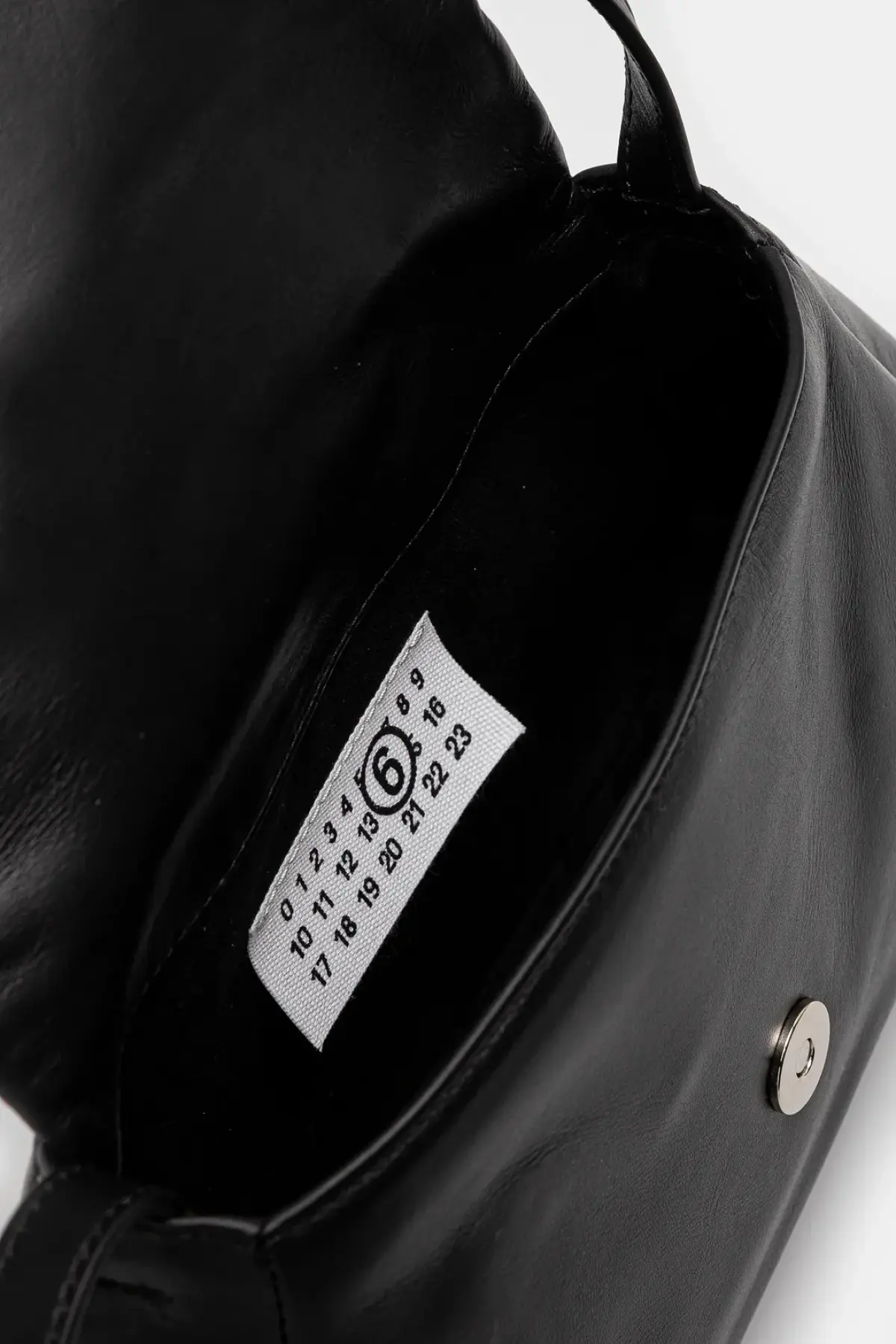 Кожаная сумочка MM6 Maison Margiela цвет чёрный