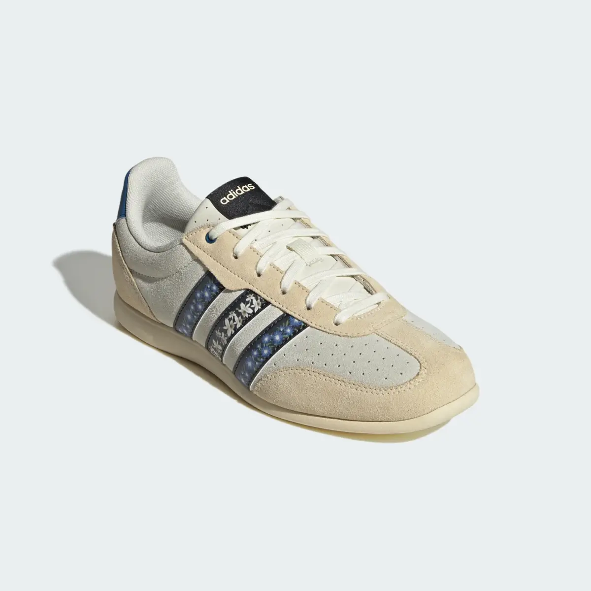 Кроссовки Adidas BARREDA LO