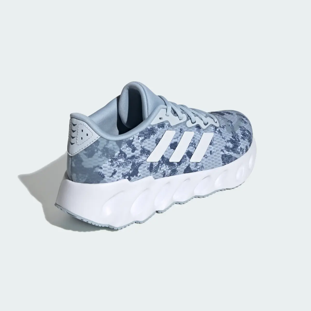 Беговые кроссовки Adidas Switch Run