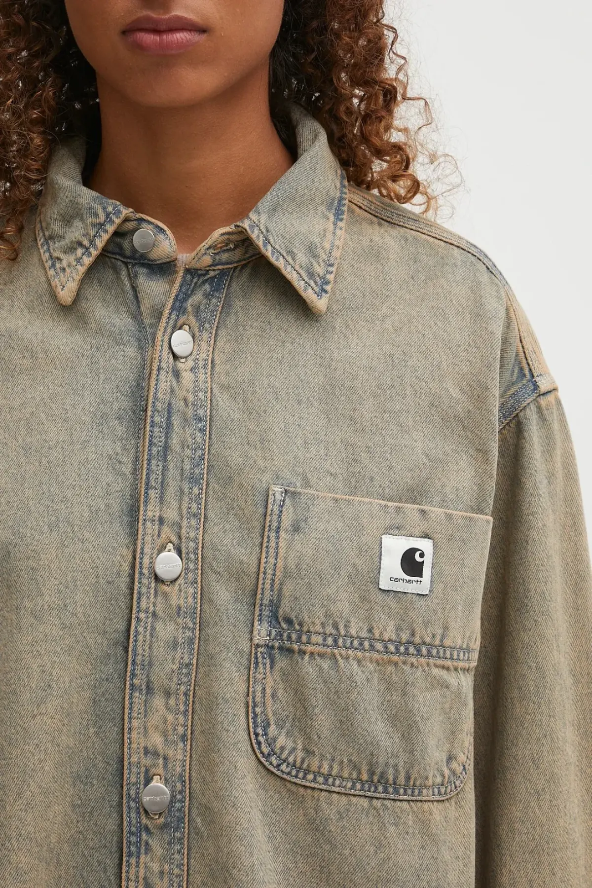 Джинсовая рубашка Carhartt WIP W' Georgia цвет бежевый relaxed классический воротник I035823.3FUGD