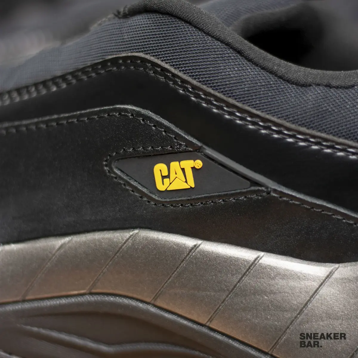 Caterpillar VOLTAGE