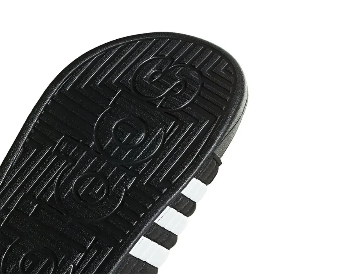 adidas Adissage M Черно-Белые