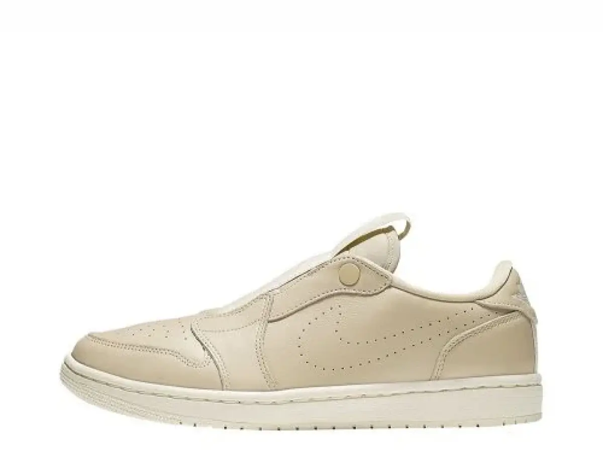 Wmns Air Jordan 1 Retro Low Slip