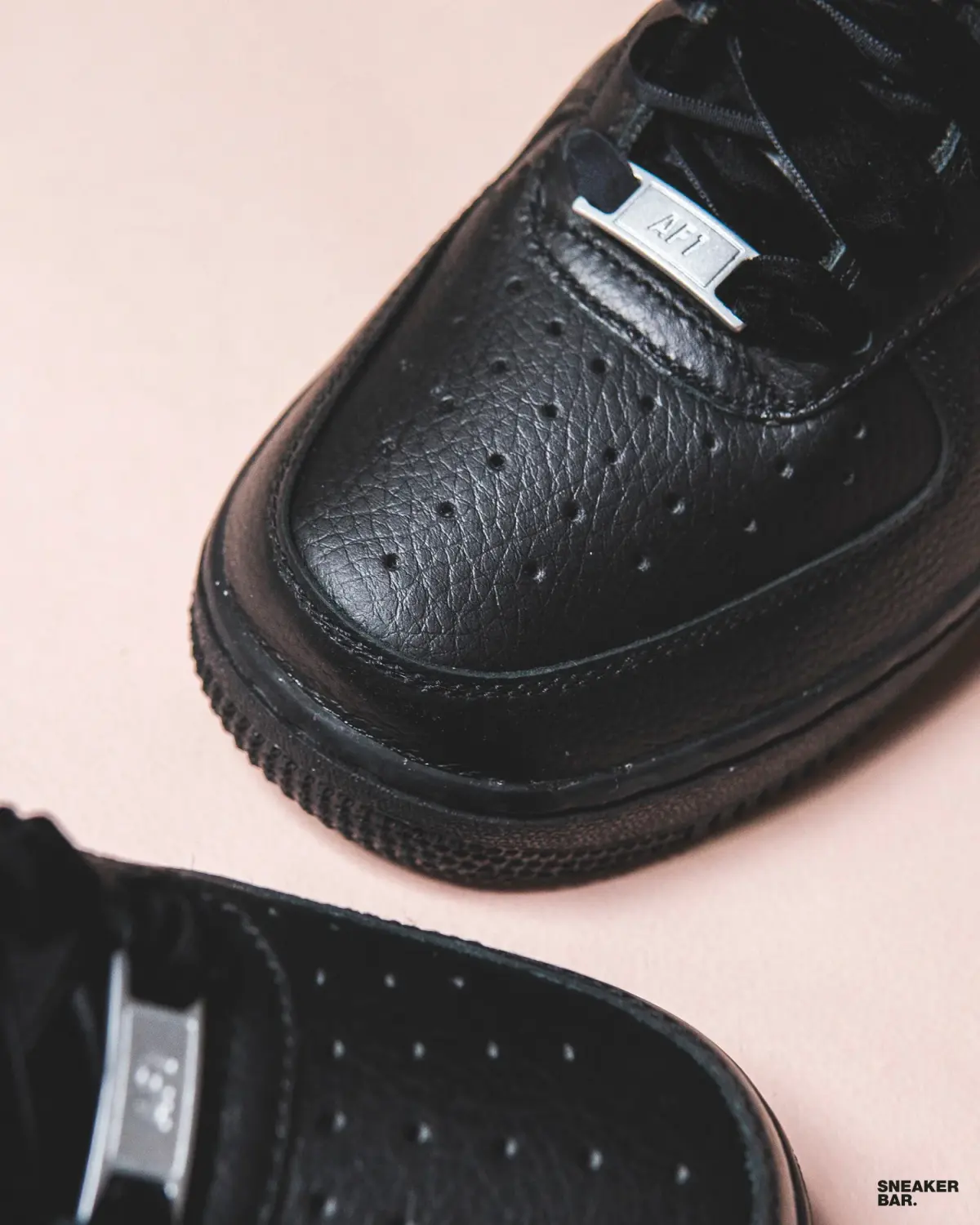 Кроссовки Nike W AIR FORCE 1 07 VINTAGE