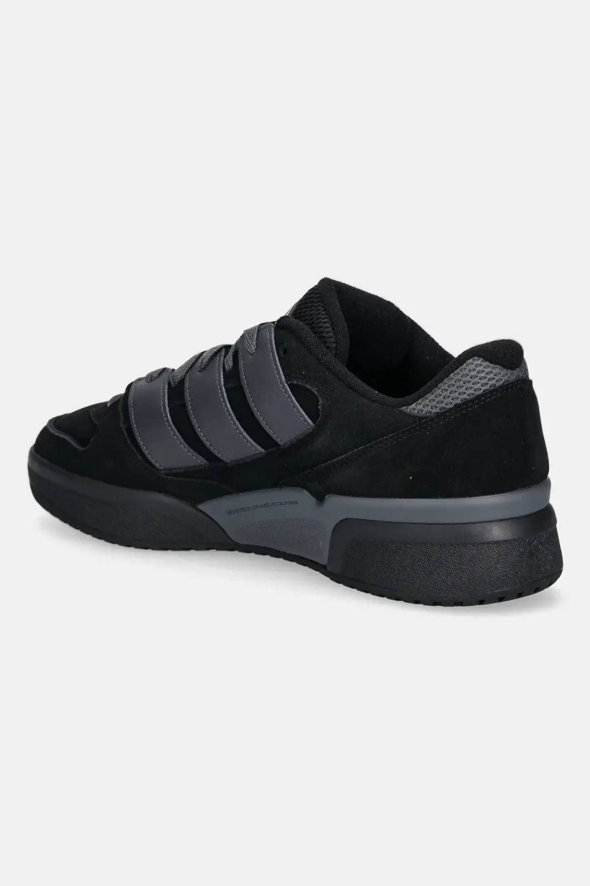 Замшевые кроссовки adidas Originals Forum2000 цвет чёрный