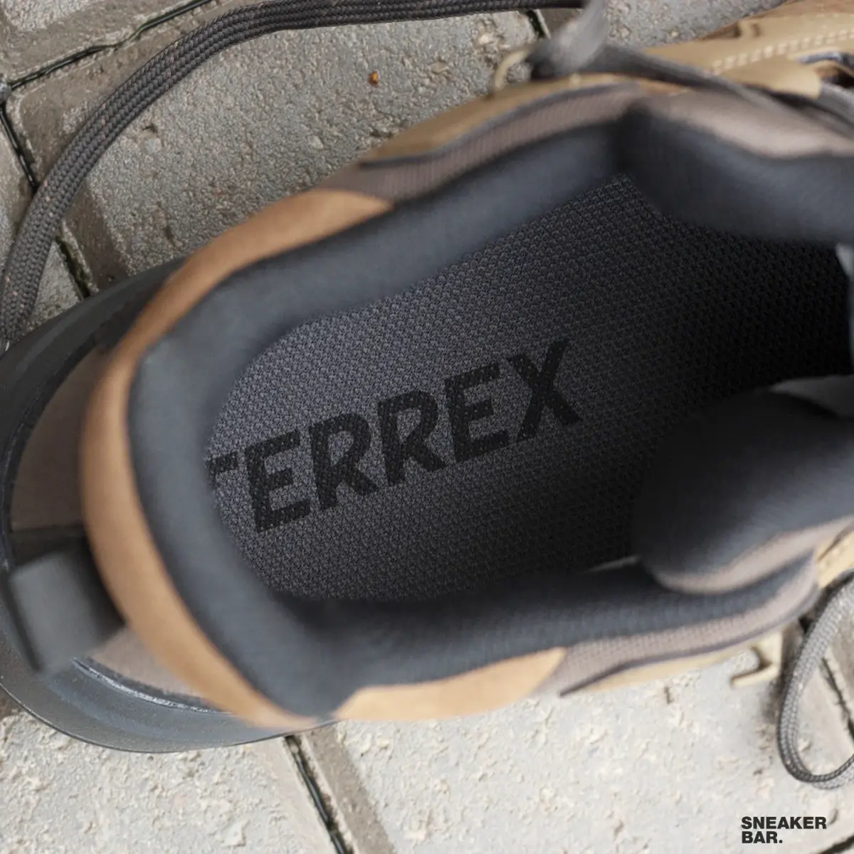 Ботинки Adidas TERREX ANYLANDER LEATHER MID CLIMAPROOF HIKING