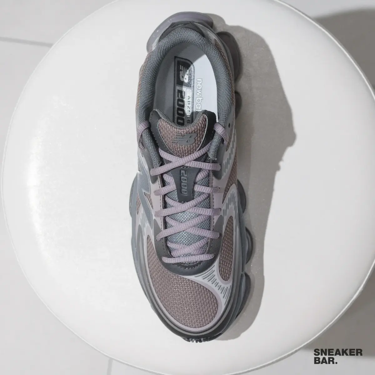 Кроссовки New Balance 2000