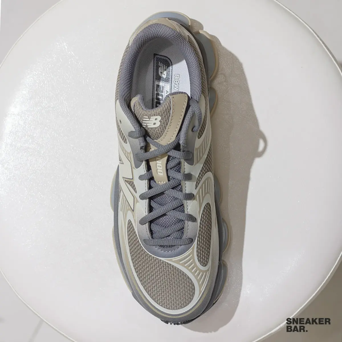 Кроссовки New Balance 2000