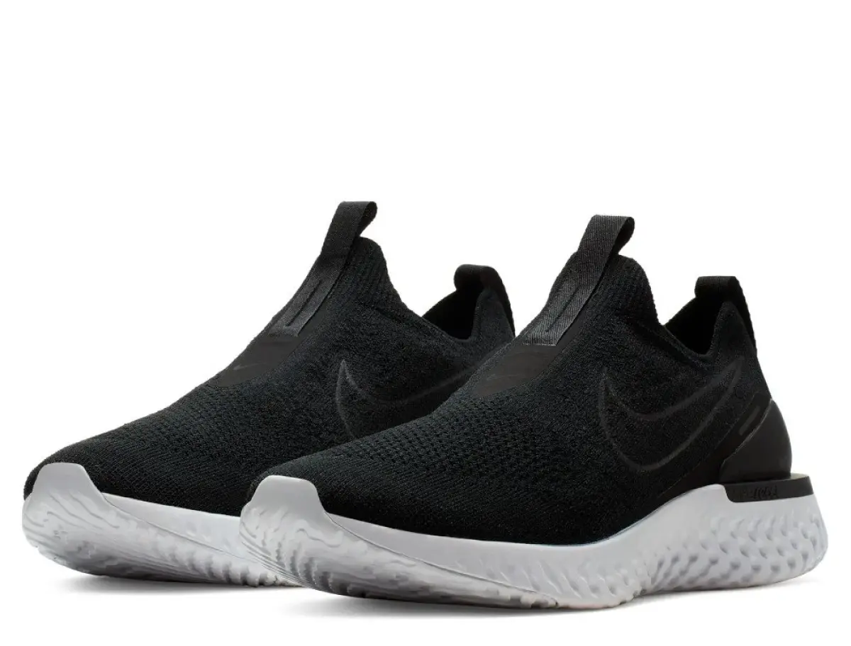 Nike Epic Phantom React Flyknit M Бело-Черные