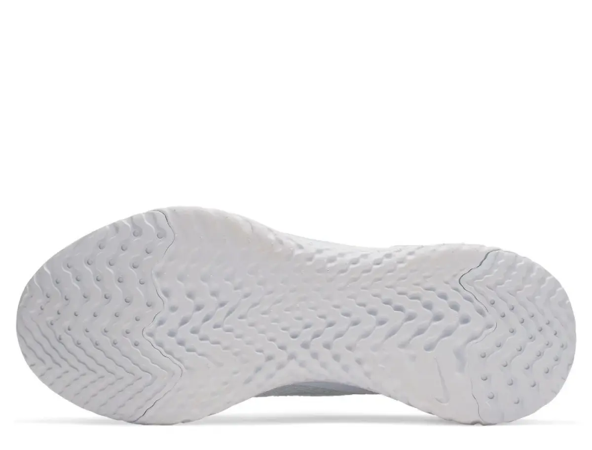 Nike Epic Phantom React Flyknit W Белые