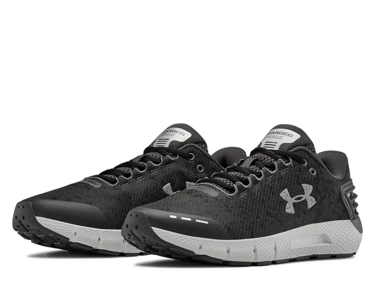 UNDER ARMOUR CHARGED ROGUE STORM M Черные