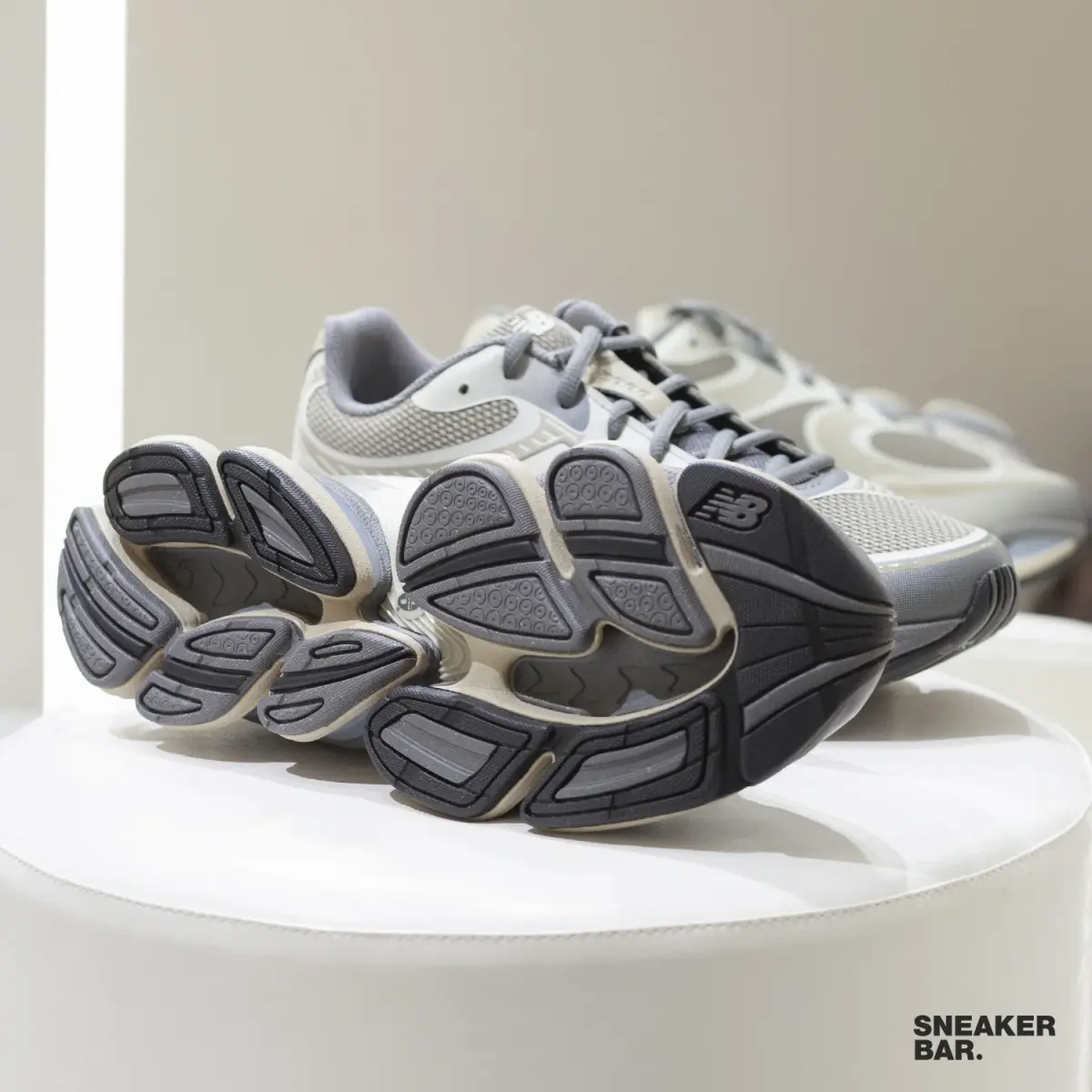 Кроссовки New Balance 2000