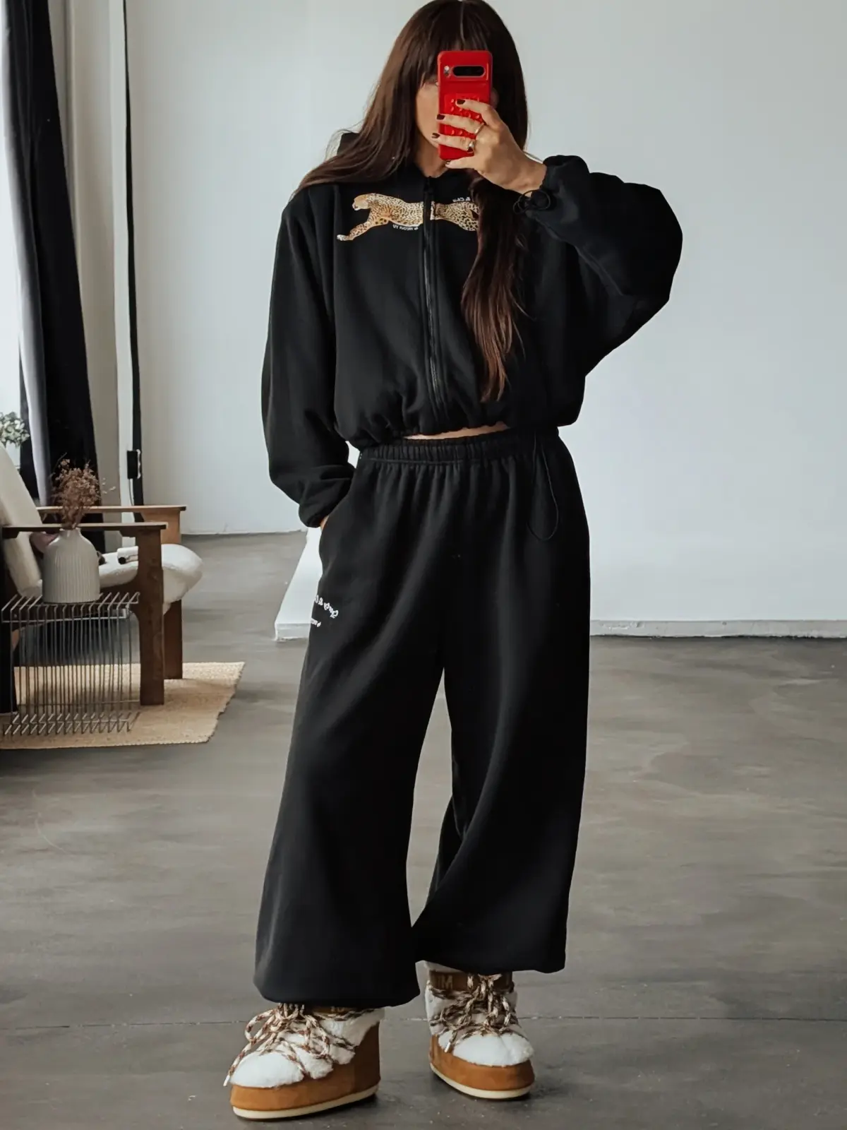 Брюки Tassha Yu S&C Paw Sweatpants Black