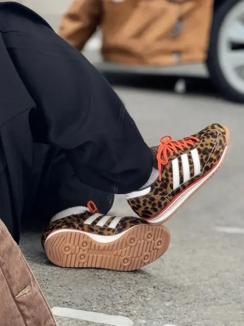 Внезапное открытие красоты леопарда в adidas SL 72