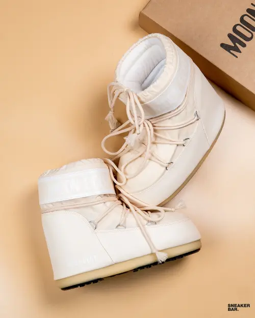 Легендарные Moon Boot в низком силуэте — Icon Low уже в продаже.