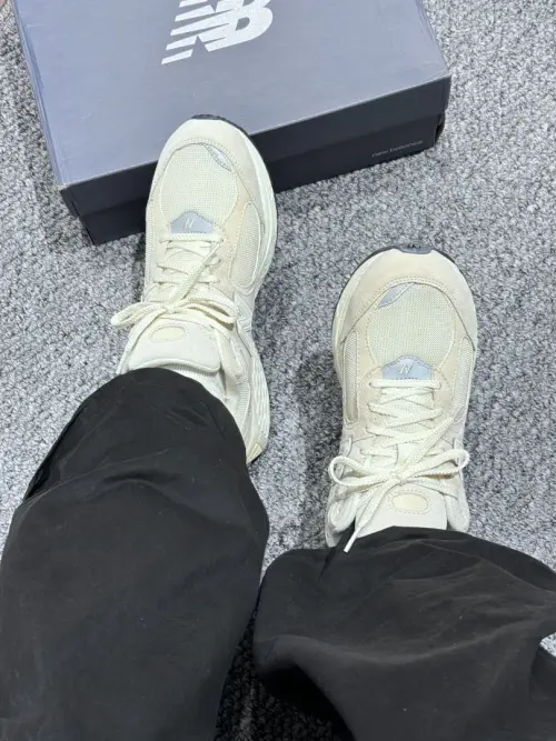 Тихая классика от New Balance. Лучший выбор для 2026 года.