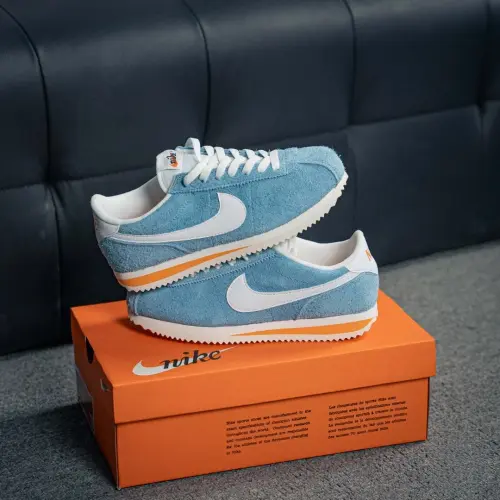 Лучшие ретро-кроссовки в 2026 году!