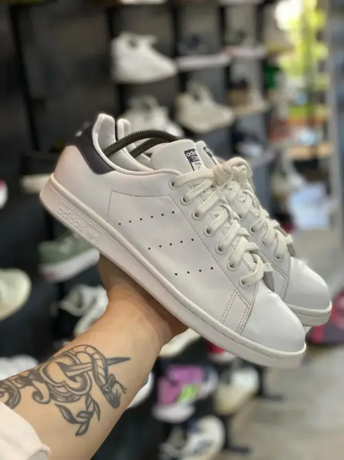 От теннисного корта до стадионов - обзор на легендарные Stan Smith!